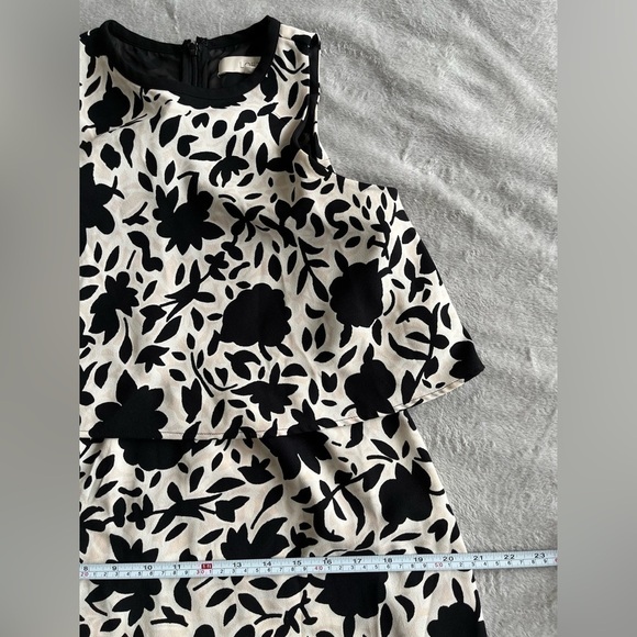 LOFT Petite overlay top Black beige Floral Split Back Dress - Size 6P - Picture 7 of 9